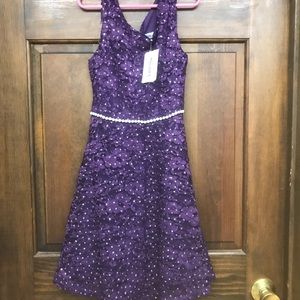 Girls dresses. Scroll through pictures to view